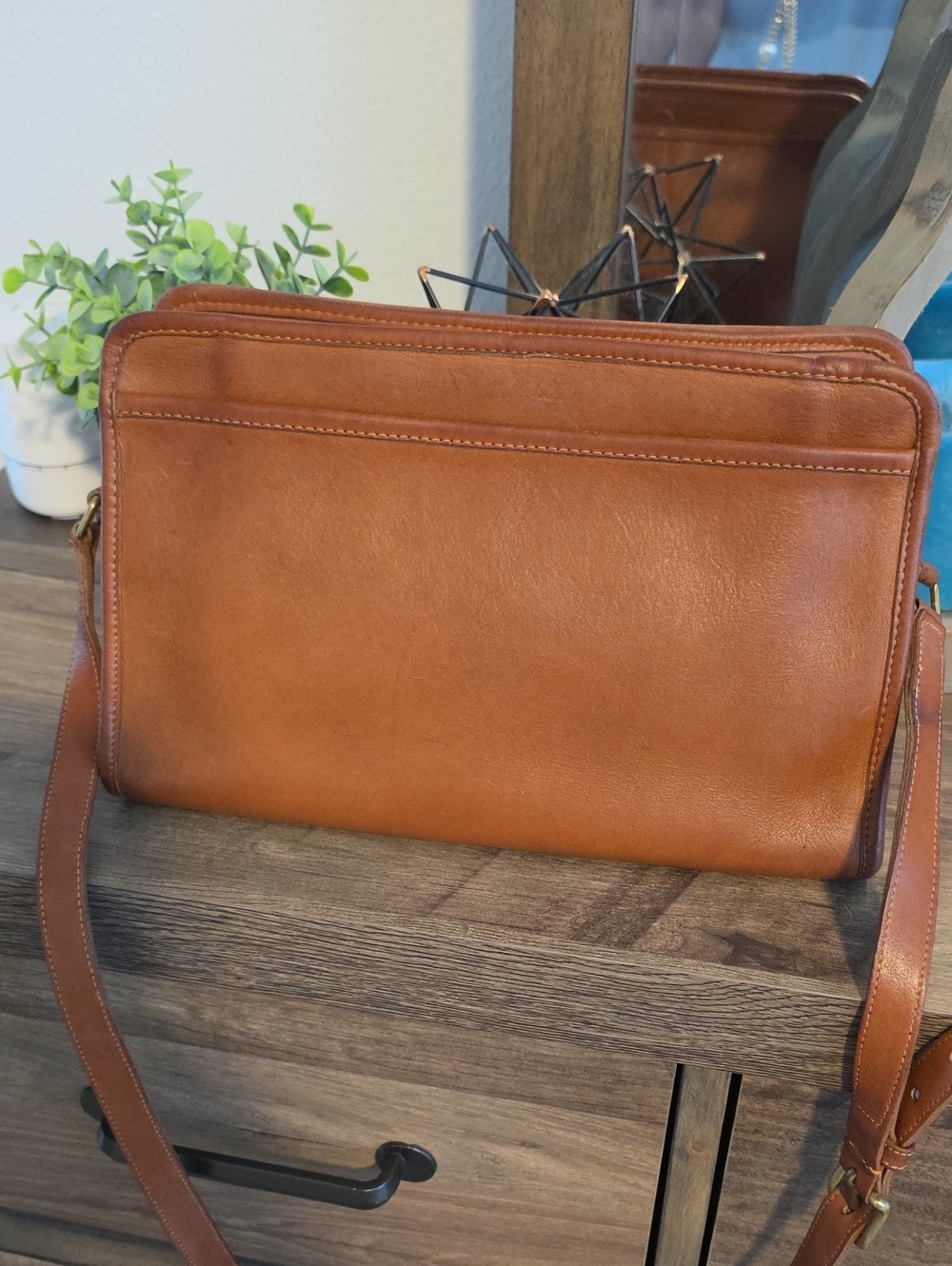 Coach Vintage Swagger Bag Leather Crossbody Bag in Brown